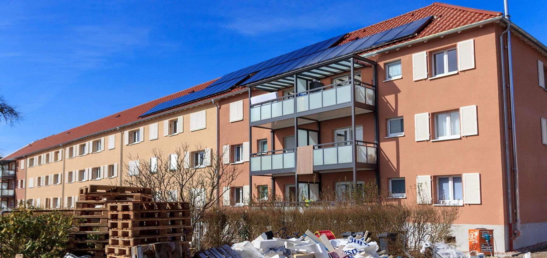 Sanierung in Schopfheim, Fenstermontage